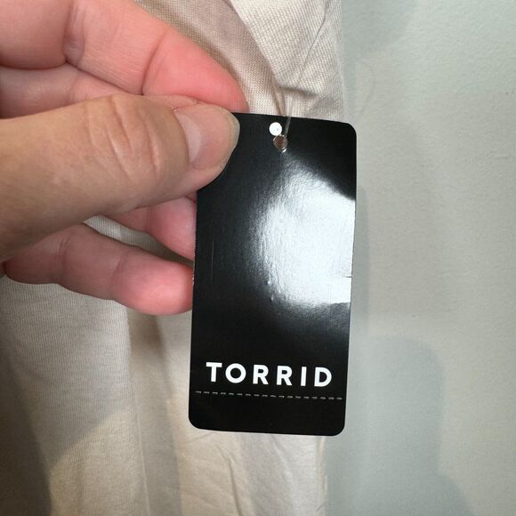 Torrid Van Halen TShirt Top Size 1 Small Crystal Ivory Music Band Tee Biker - Picture 7 of 8